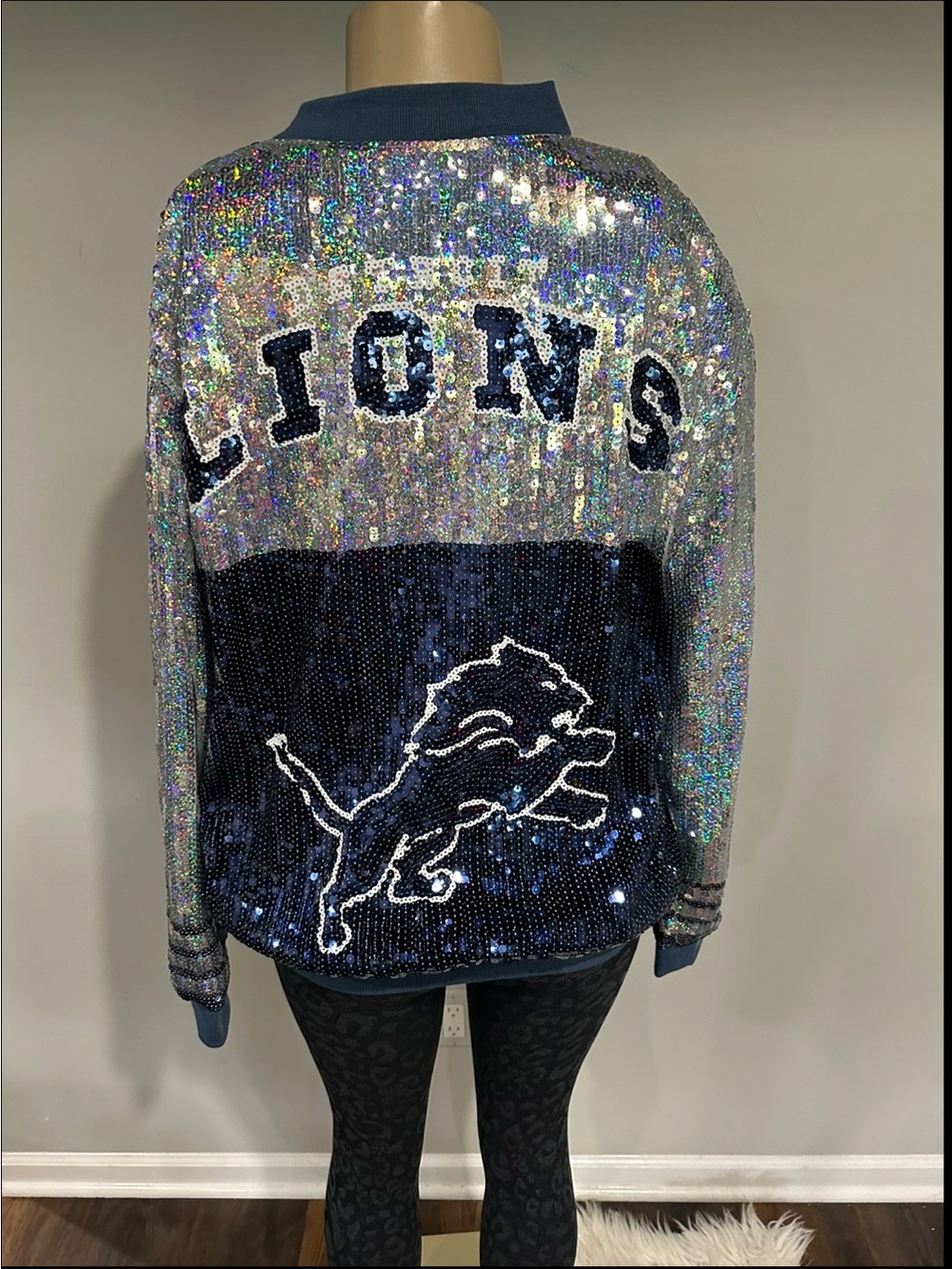 Detroit Lions coat size xl women sequins glitter bomber lined other sizes